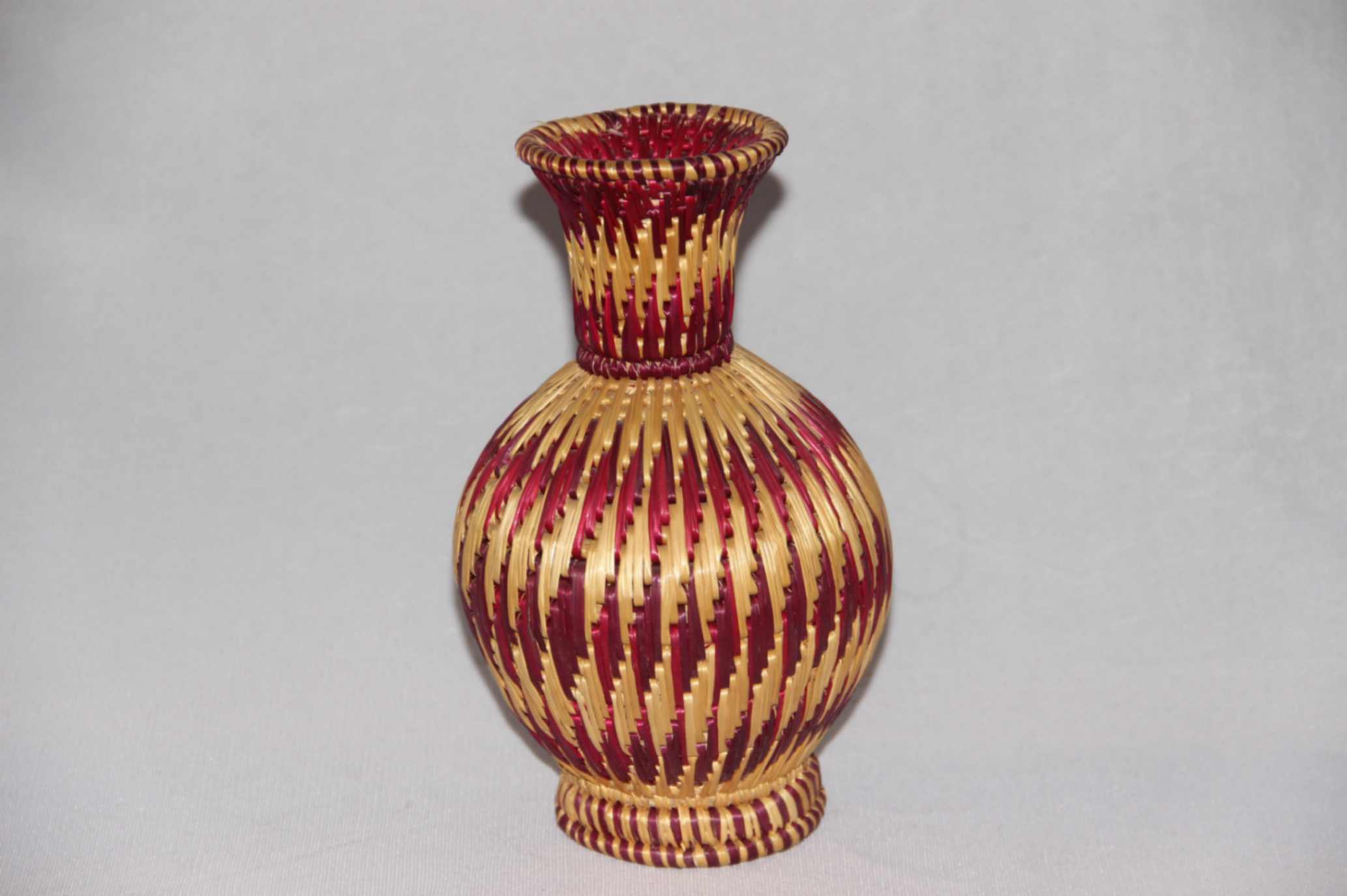 Sikki Flower Vase manufacturers in Bihar